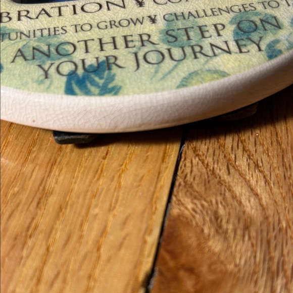 Graduation Sentiment Round Picture Frame - - Picture 2 of 5